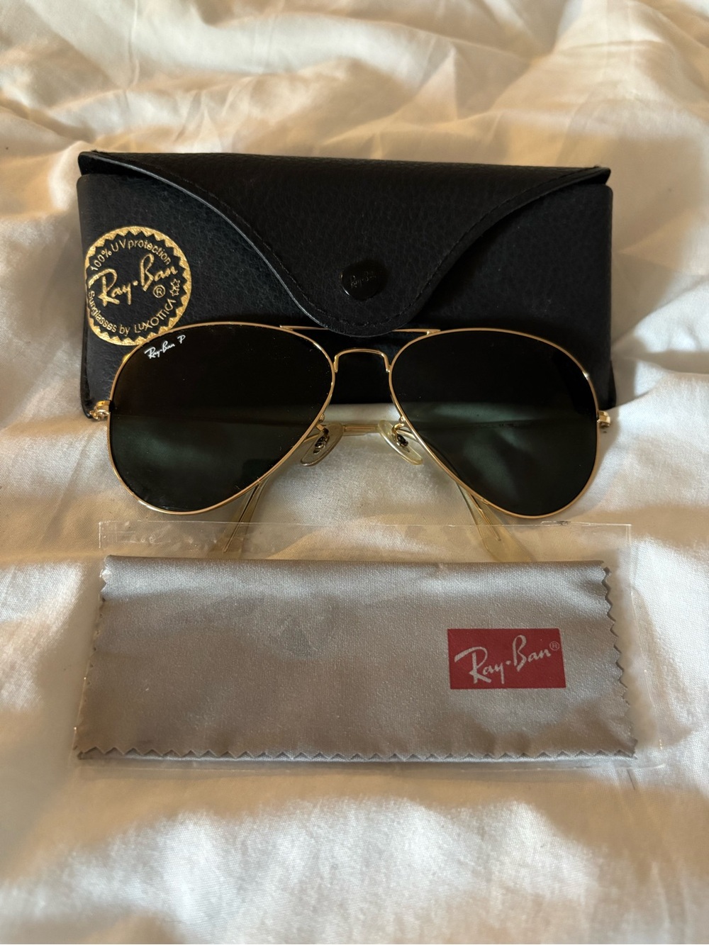 Ray-Ban Aviator Sunglasses Gold Frame 100% UV Protection